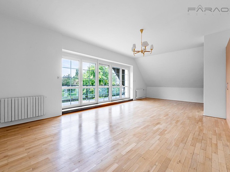 Pronájem kanceláře 350 m² - foto 7