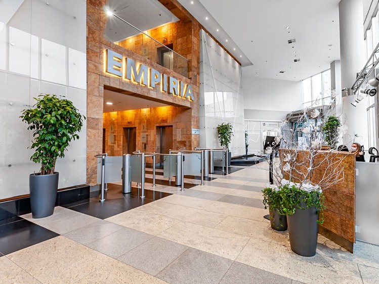 Pronájem kanceláře 266 m² - foto 3