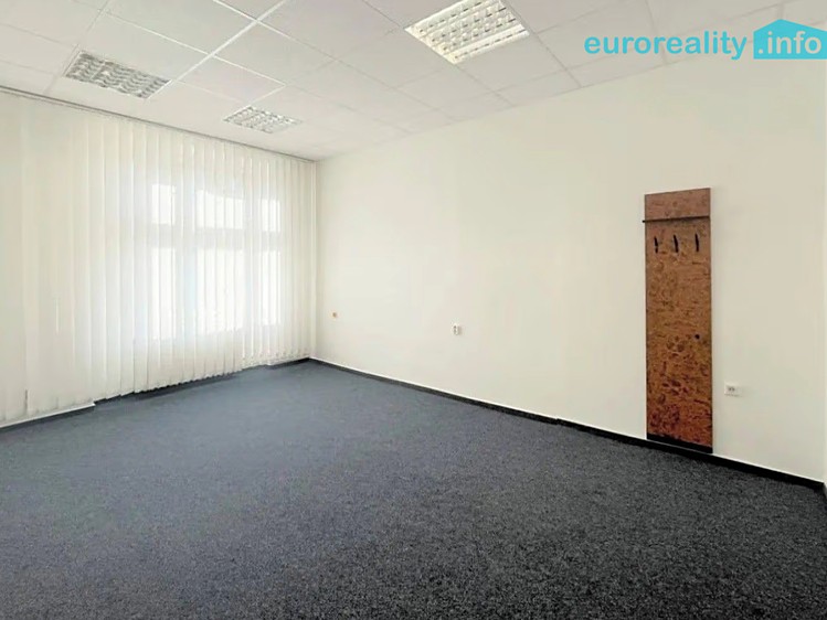 Pronájem kanceláře 23 m² - foto 3