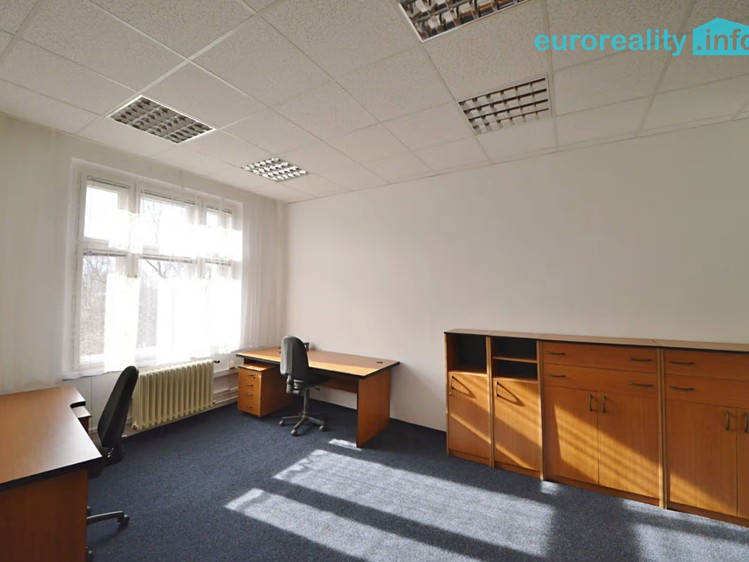 Pronájem kanceláře 23 m² - foto 5