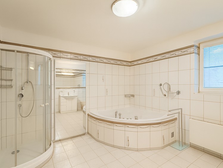 Pronájem kanceláře 121 m² - foto 7
