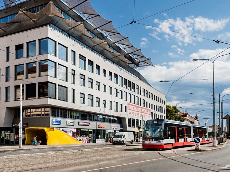 Pronájem kanceláře 239 m² - foto 1