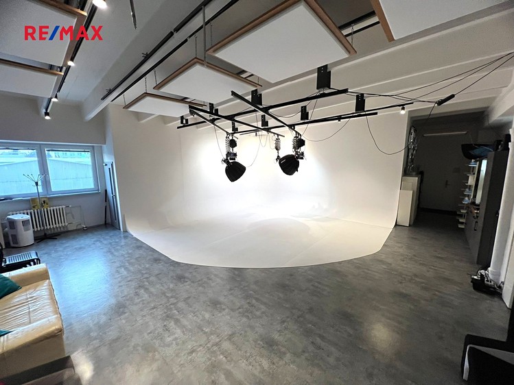 Pronájem komerční nemovitosti 150 m² - foto 2