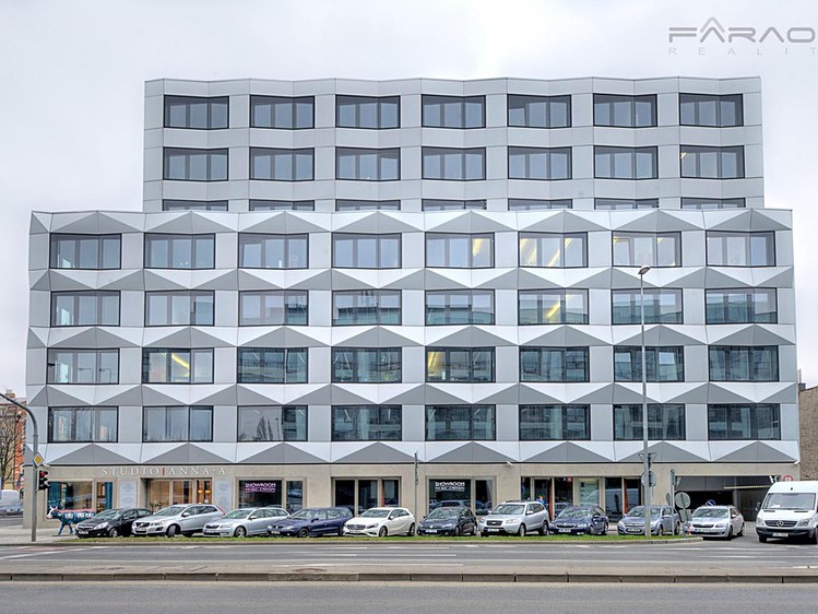 Pronájem kanceláře 295 m² - foto 1