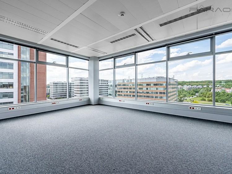 Pronájem kanceláře 649 m² - foto 4
