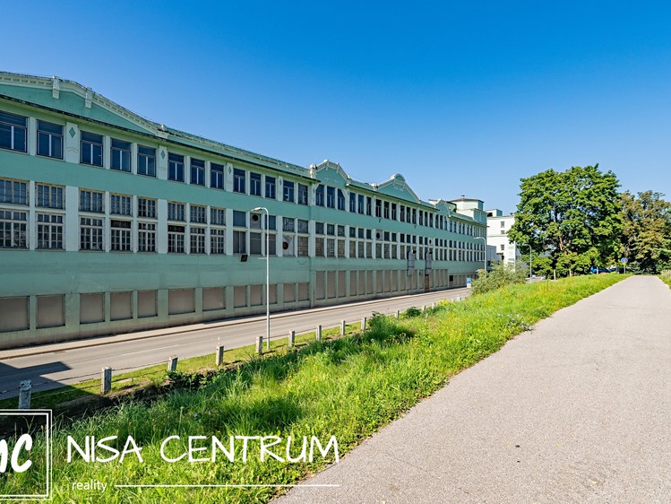 Pronájem výrobní haly, prostoru 6 000 m² - foto 1