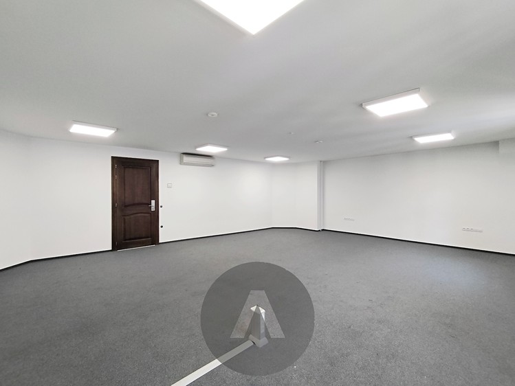Pronájem kanceláře 56 m² - foto 4