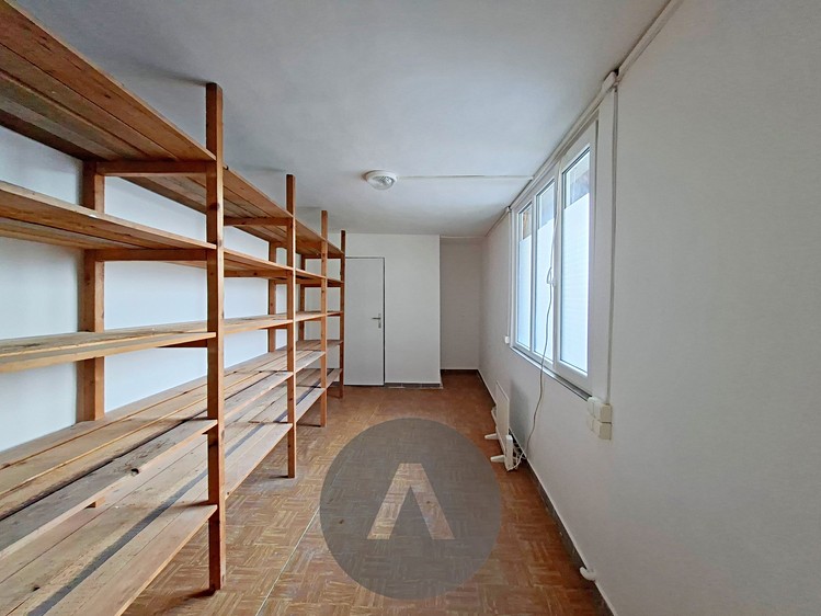 Pronájem obchodního prostoru 70 m² - foto 2