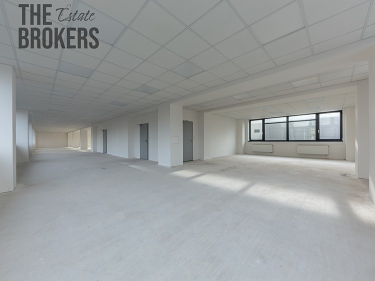 Pronájem kanceláře 375 m² - foto 3
