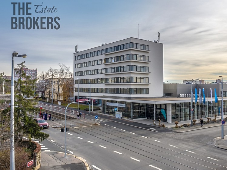 Pronájem kanceláře 375 m² - foto 8