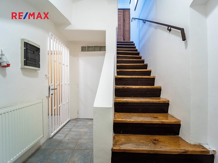 Pronájem obchodního prostoru 142 m² - foto 8