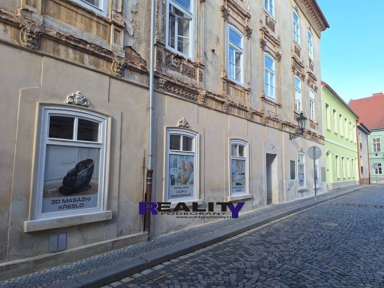 Pronájem obchodního prostoru 145 m² - foto 2