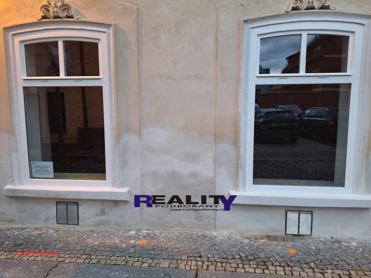 Pronájem obchodního prostoru 145 m² - foto 4