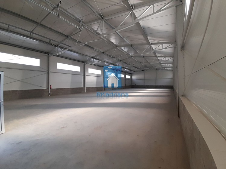 Pronájem skladového prostoru 332 m² - foto 3