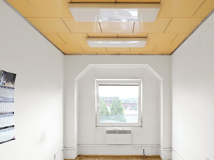Pronájem kanceláře 357 m² - foto 1