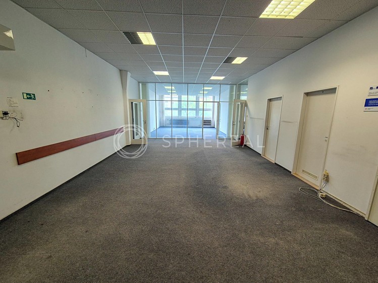 Pronájem kanceláře 285 m² - foto 3