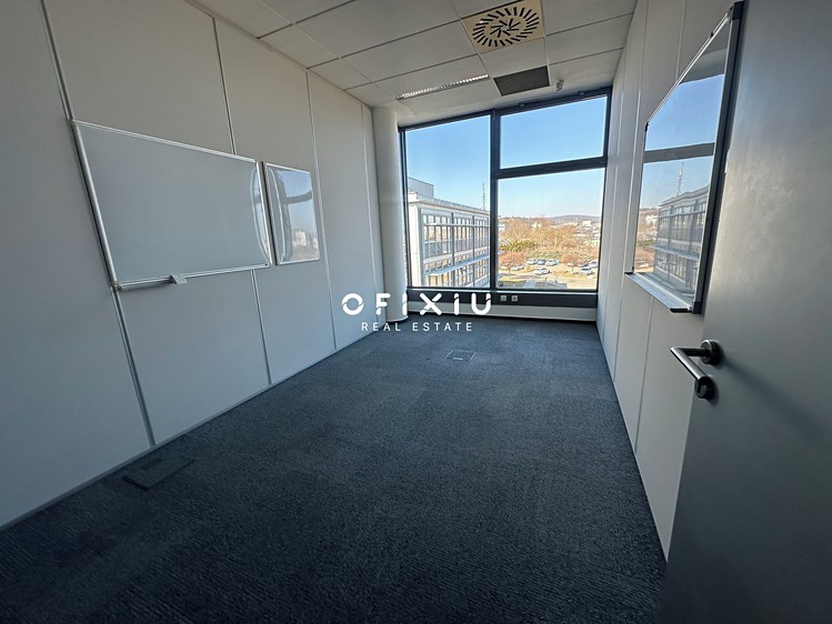 Pronájem kanceláře 500 m² - foto 4