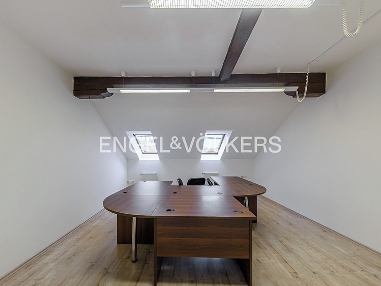 Pronájem kanceláře 99 m² - foto 5