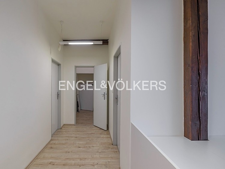 Pronájem kanceláře 99 m² - foto 6