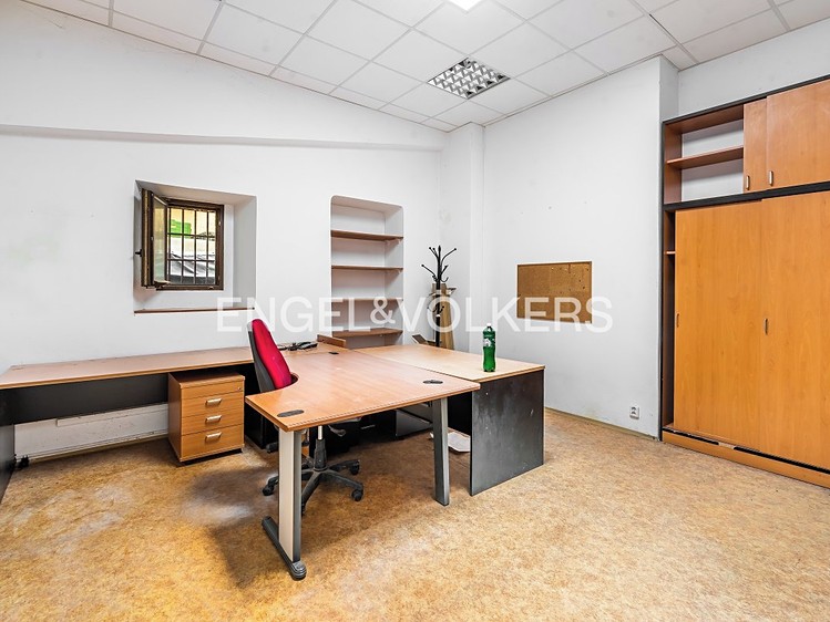 Pronájem kanceláře 277 m² - foto 7