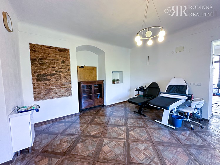 Pronájem obchodního prostoru 80 m² - foto 4