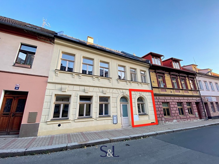 Pronájem kanceláře 16 m² - foto 1