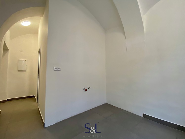 Pronájem kanceláře 16 m² - foto 3