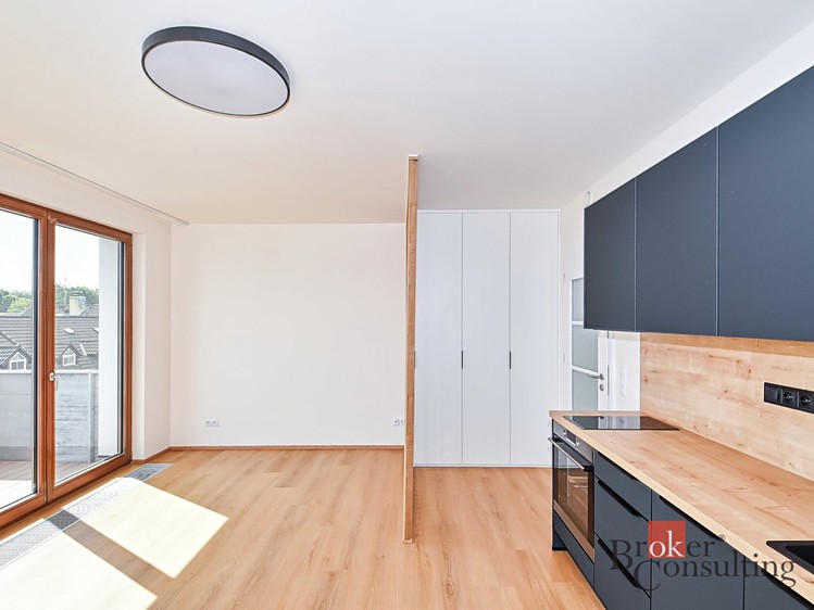 Prodej bytu 1+kk 31 m² - foto 1