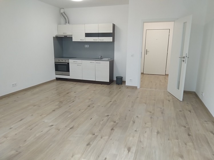 Prodej bytu 1+kk 35 m² - foto 2