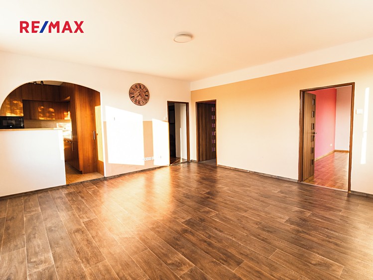 Prodej bytu 3+1 73 m² (Jednopodlažní) - foto 1