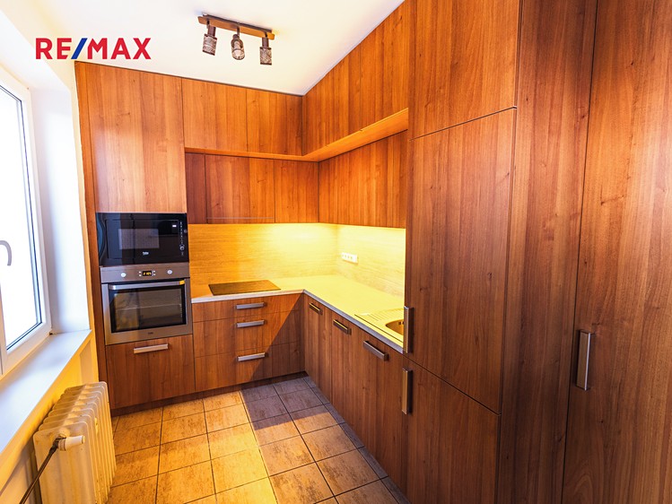 Prodej bytu 3+1 73 m² (Jednopodlažní) - foto 2