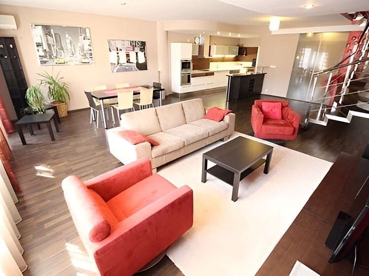 Prodej bytu 3+kk 180 m² (Mezonet) - foto 1