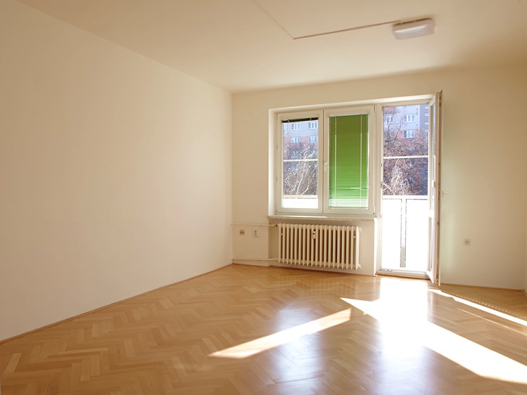 Prodej bytu 3+1 75 m² (Jednopodlažní) - foto 1
