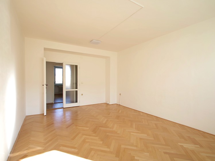 Prodej bytu 3+1 75 m² (Jednopodlažní) - foto 2