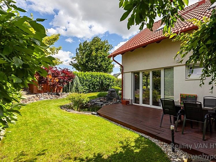 Prodej bytu 4+kk 98 m² (Mezonet) - foto 1