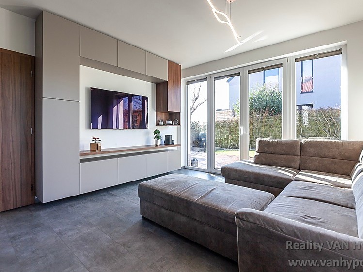 Prodej bytu 4+kk 98 m² (Mezonet) - foto 3