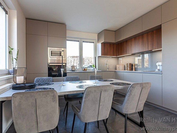 Prodej bytu 4+kk 98 m² (Mezonet) - foto 5