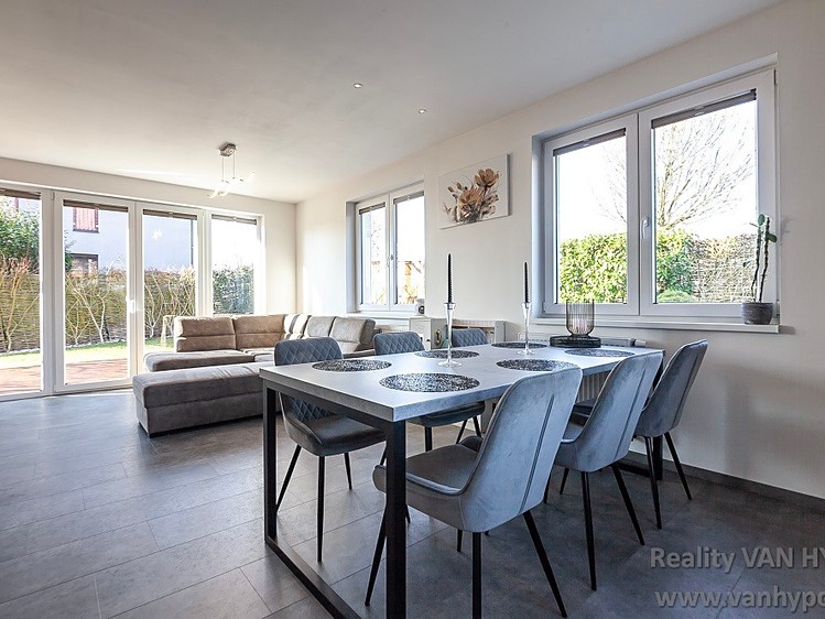 Prodej bytu 4+kk 98 m² (Mezonet) - foto 6