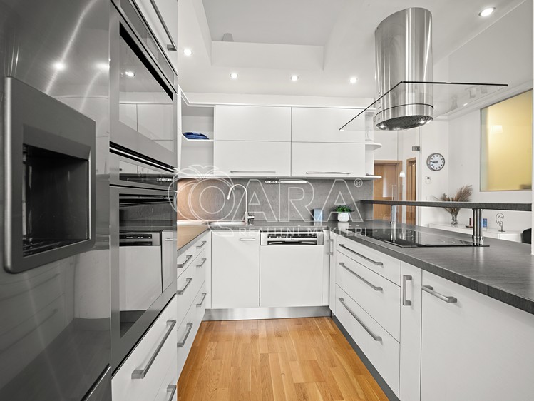 Prodej bytu 4+kk 94 m² - foto 5