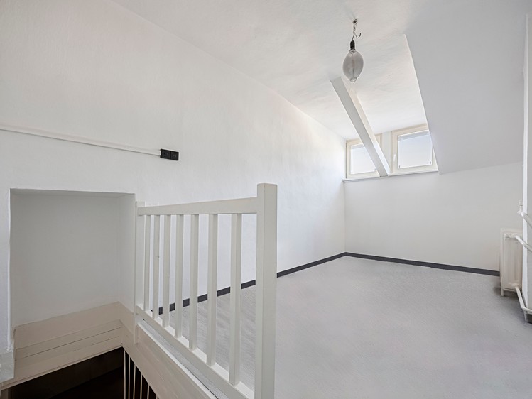 Prodej bytu 2+1 86 m² (Mezonet) - foto 4