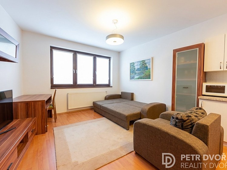 Prodej bytu 1+kk 30 m² - foto 2