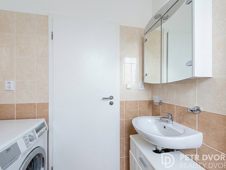 Prodej bytu 1+kk 30 m² - foto 5