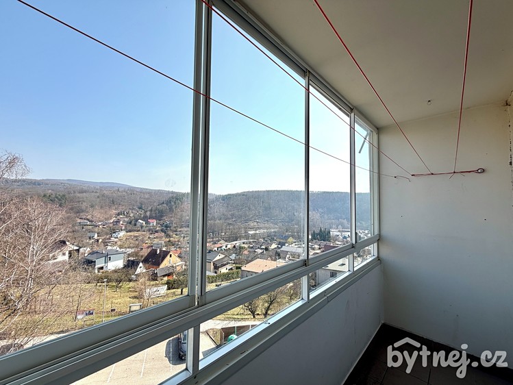 Pronájem bytu 3+1 72 m² - foto 3