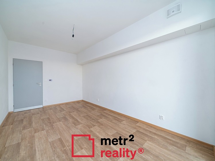 Pronájem bytu 2+kk 65 m² - foto 8