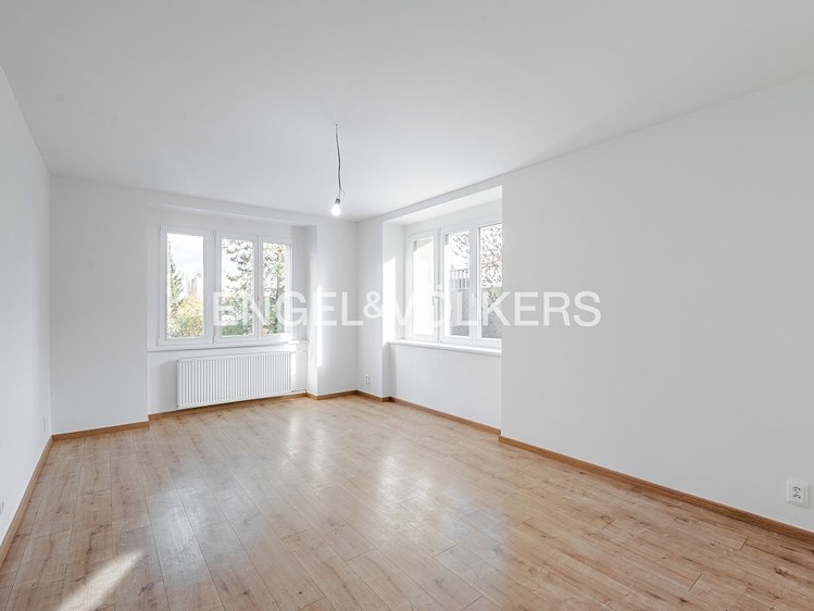 Pronájem bytu 3+kk 79 m² - foto 1