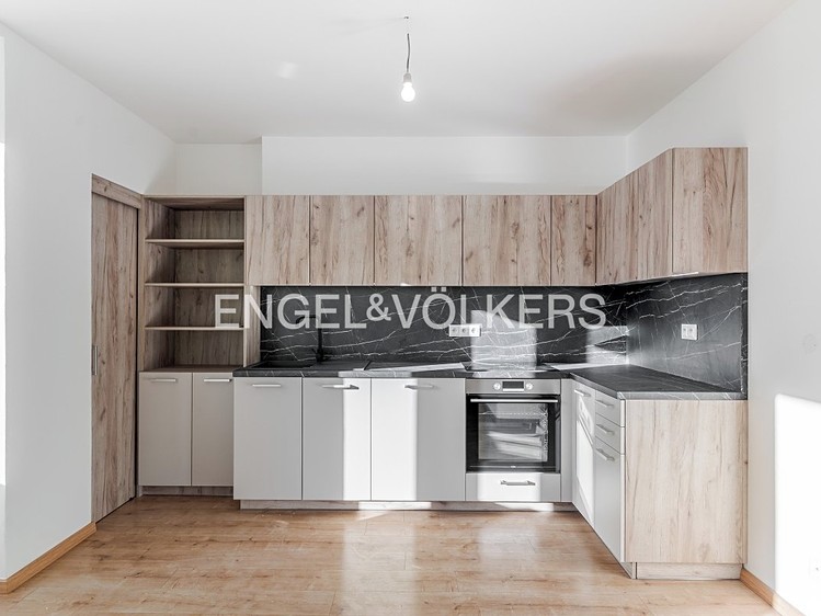 Pronájem bytu 3+kk 79 m² - foto 3