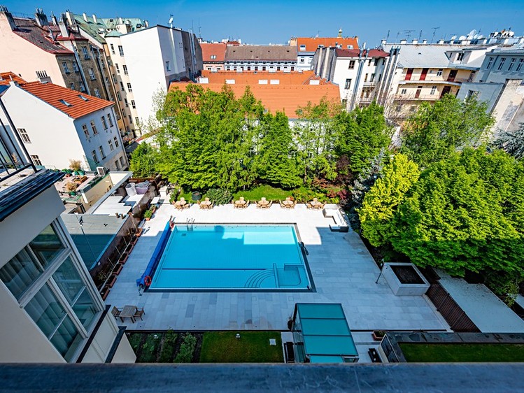 Pronájem bytu 3+kk 107 m² - foto 3