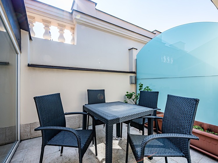 Pronájem bytu 3+kk 107 m² - foto 5