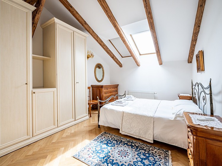 Pronájem bytu 3+kk 107 m² - foto 8