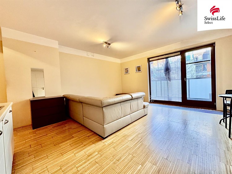 Pronájem bytu 2+kk 65 m² - foto 1